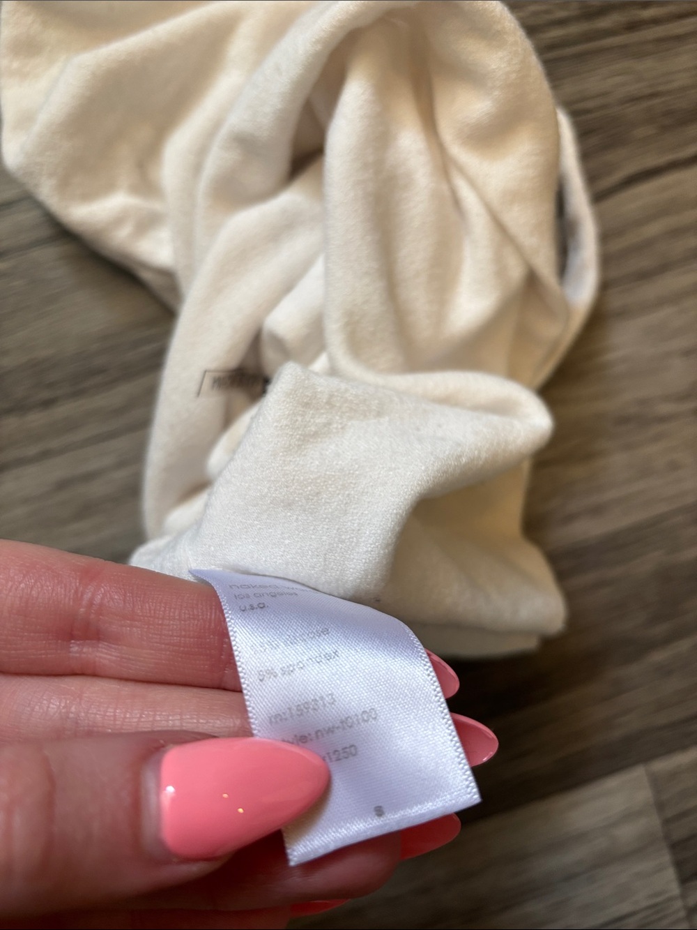 Naked wardrobe basics - Picture 4 of 6